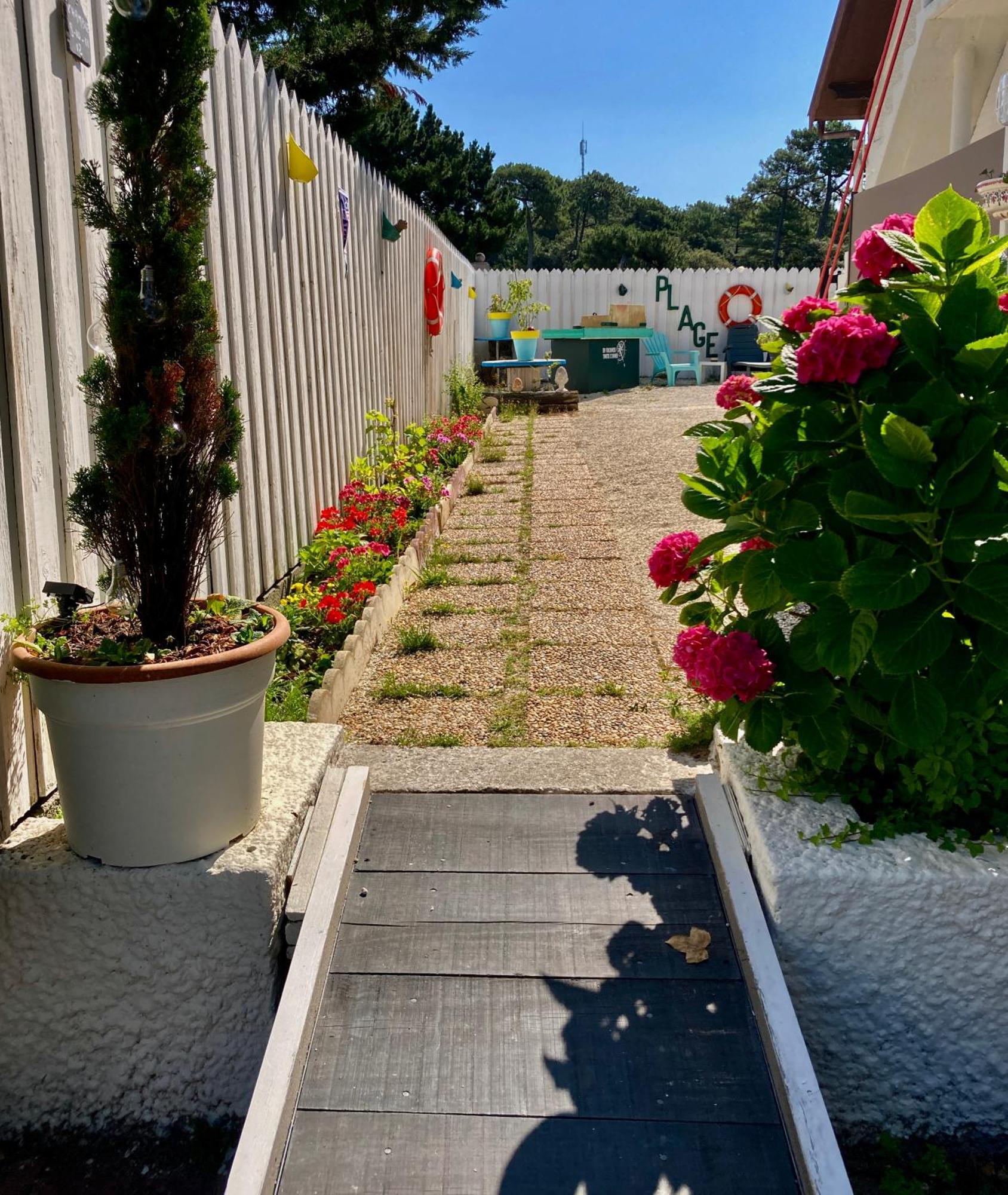 Hotel L'Ecume Des Jours Soulac-sur-Mer Zewnętrze zdjęcie